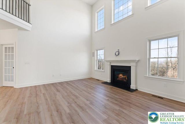 25 Lillian Court 10, Williams Twp, PA 18042