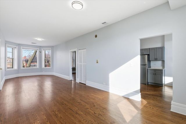 1023 N Hoyne Avenue 3B, Chicago, IL 60622