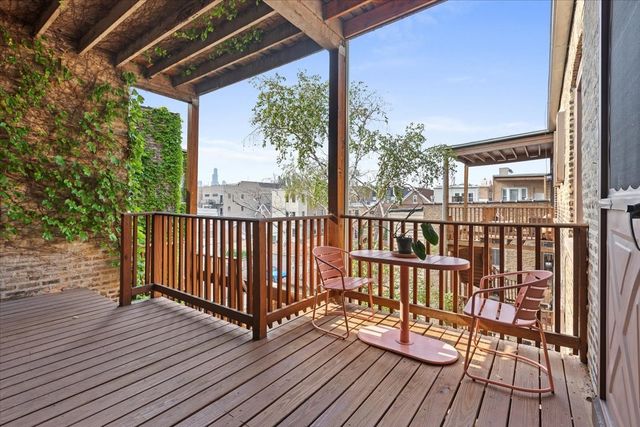 1023 N Hoyne Avenue 3B, Chicago, IL 60622