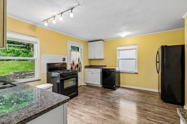 1422 Amsterdam Road, Park Hills, KY 41011