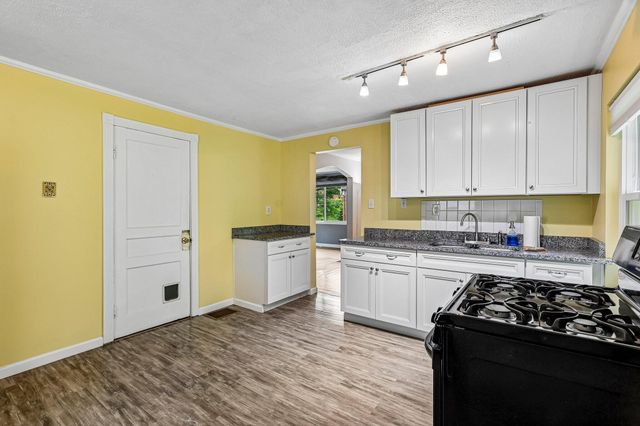1422 Amsterdam Road, Park Hills, KY 41011