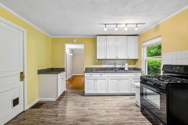 1422 Amsterdam Road, Park Hills, KY 41011