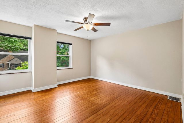1422 Amsterdam Road, Park Hills, KY 41011