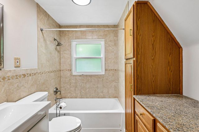 1422 Amsterdam Road, Park Hills, KY 41011