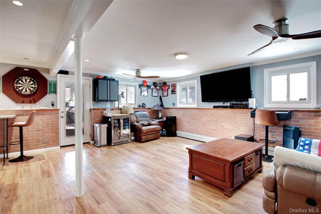 192 Park Avenue, New Hyde Park, NY 11040