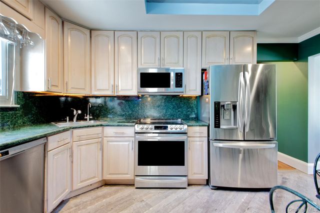 192 Park Avenue, New Hyde Park, NY 11040