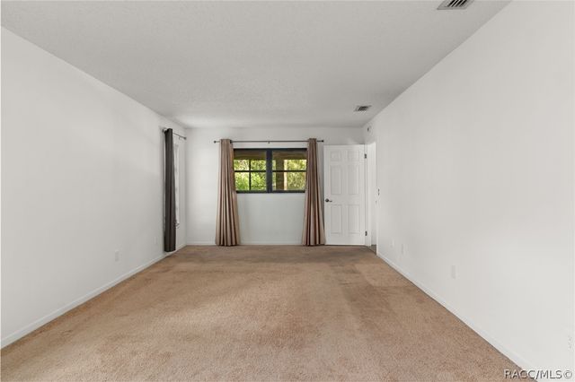 10 Sycamore Circle, Homosassa, FL 34446