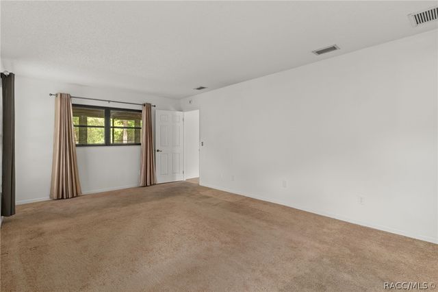10 Sycamore Circle, Homosassa, FL 34446