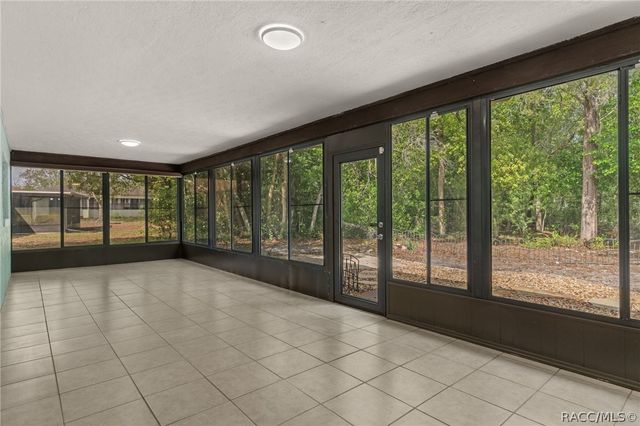 10 Sycamore Circle, Homosassa, FL 34446