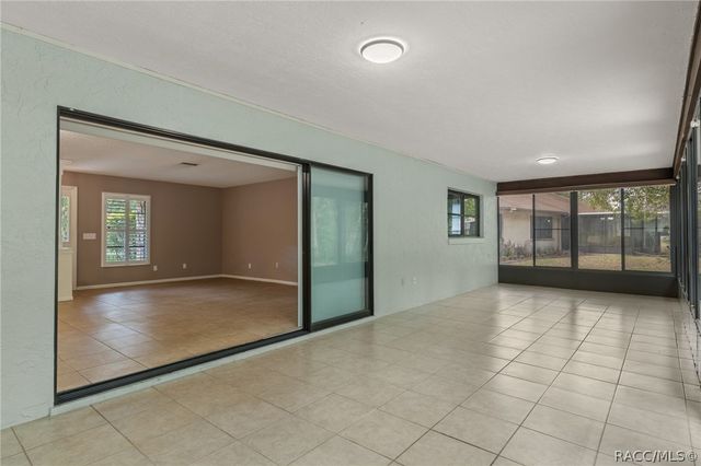 10 Sycamore Circle, Homosassa, FL 34446