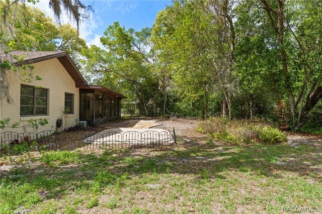 10 Sycamore Circle, Homosassa, FL 34446