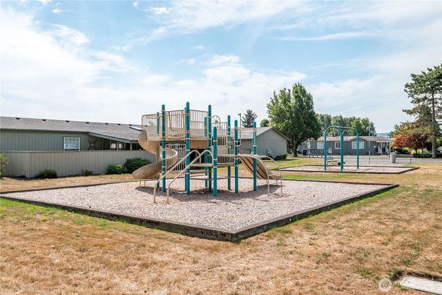 63 Heritage Boulevard, Longview, WA 98632