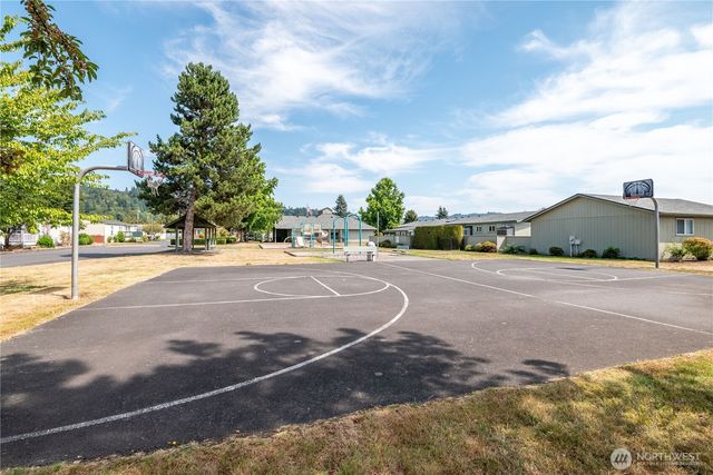 63 Heritage Boulevard, Longview, WA 98632