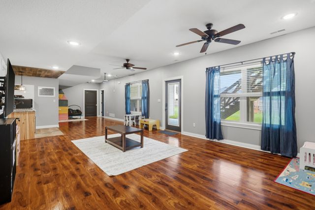 5580 KINGFISHER DR, Ashland, MO 65010