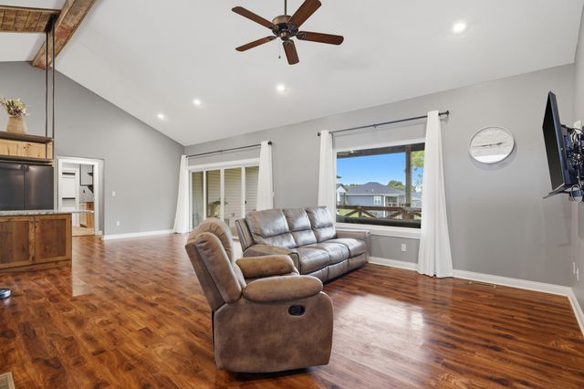 5580 KINGFISHER DR, Ashland, MO 65010