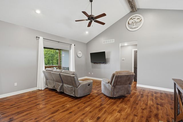 5580 KINGFISHER DR, Ashland, MO 65010