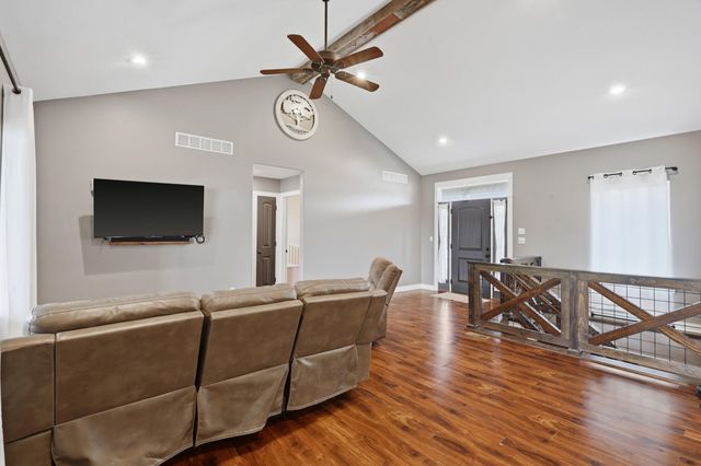 5580 KINGFISHER DR, Ashland, MO 65010