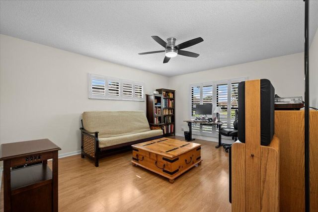 4850 Hawkwood Place B, Boynton Beach, FL 33436