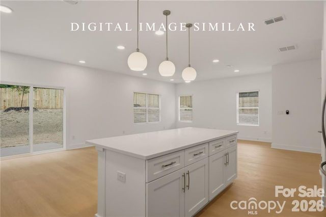 6210 Linda Vista Lane, Charlotte, NC 28216