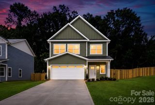 6210 Linda Vista Lane, Charlotte, NC 28216
