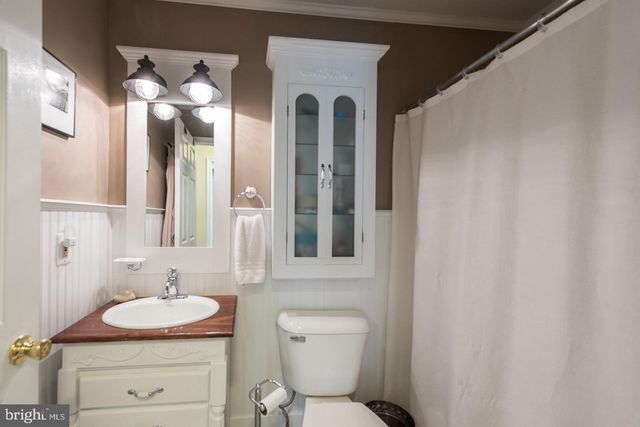 19 PATRIOT CT, Upper Chichester, PA 19061