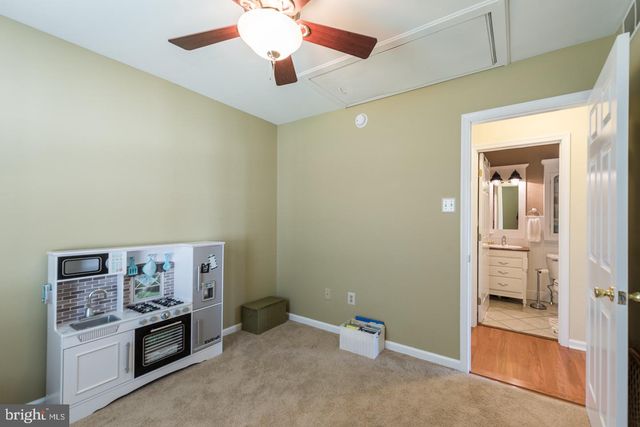 19 PATRIOT CT, Upper Chichester, PA 19061