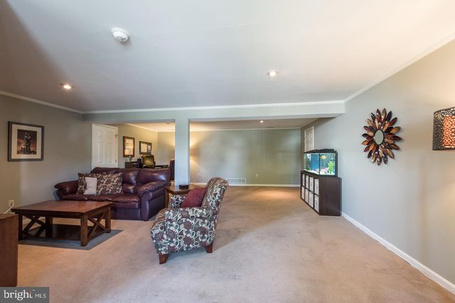 19 PATRIOT CT, Upper Chichester, PA 19061