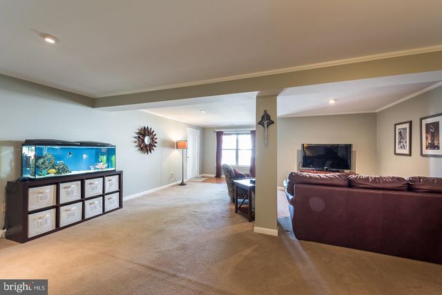 19 PATRIOT CT, Upper Chichester, PA 19061