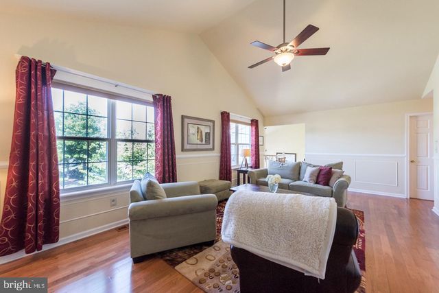 19 PATRIOT CT, Upper Chichester, PA 19061