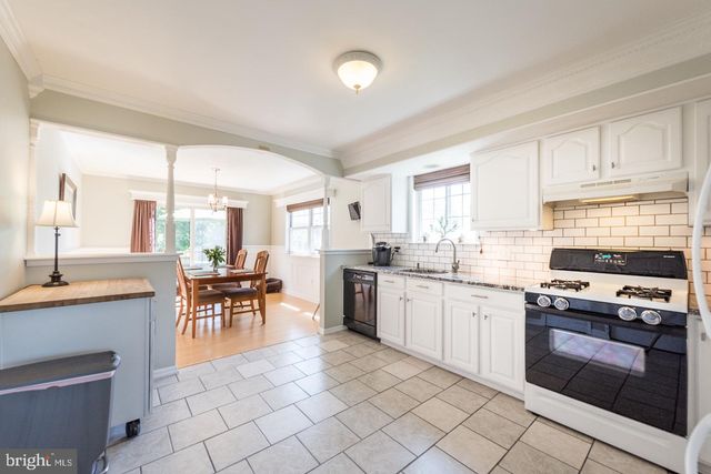 19 PATRIOT CT, Upper Chichester, PA 19061