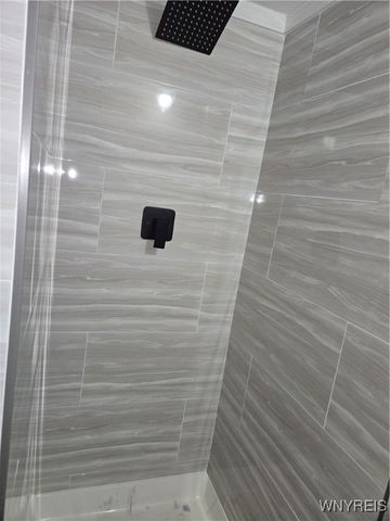 12 Maldiner Avenue, Tonawanda, NY 14150