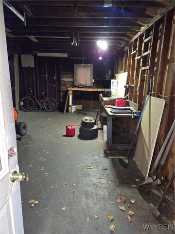 12 Maldiner Avenue, Tonawanda, NY 14150