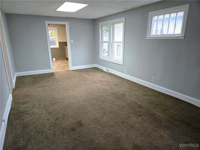 12 Maldiner Avenue, Tonawanda, NY 14150