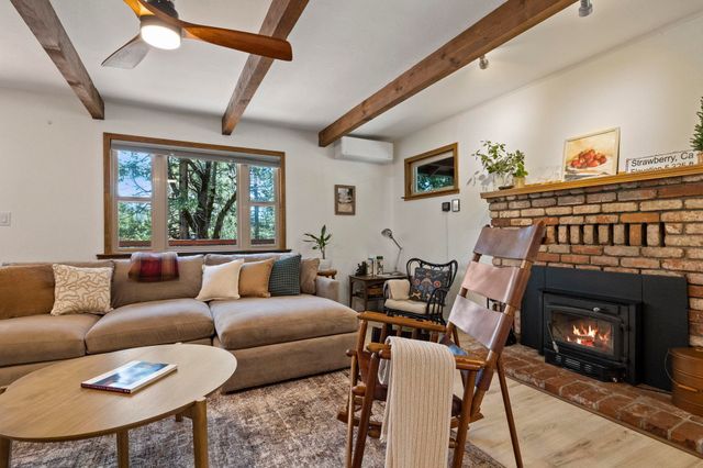 28335 Georges Dr, Strawberry, CA 95375