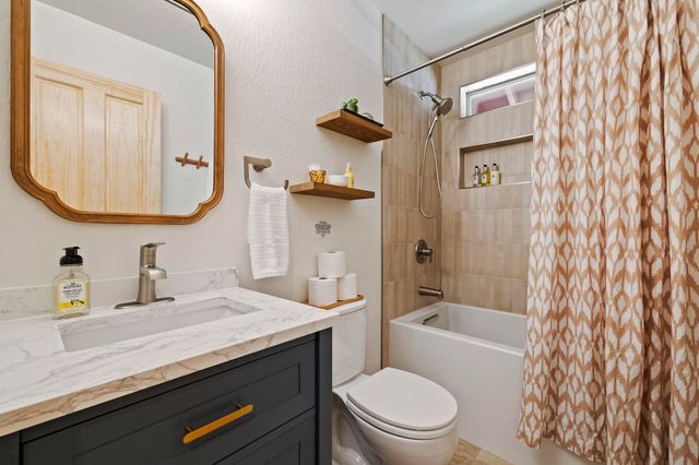 28335 Georges Dr, Strawberry, CA 95375