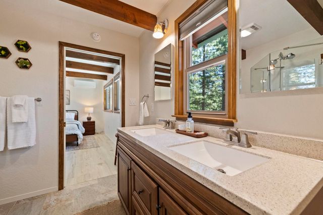 28335 Georges Dr, Strawberry, CA 95375