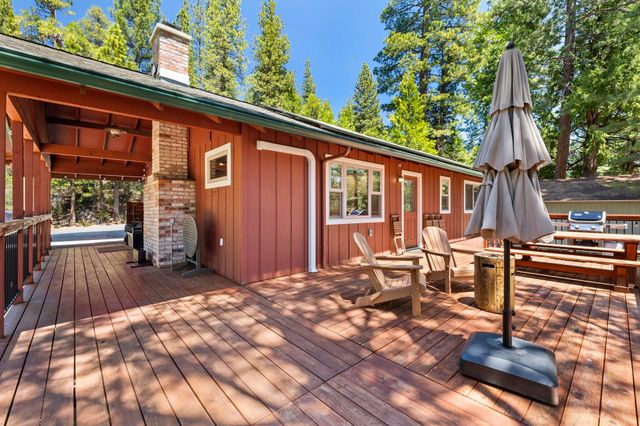 28335 Georges Dr, Strawberry, CA 95375