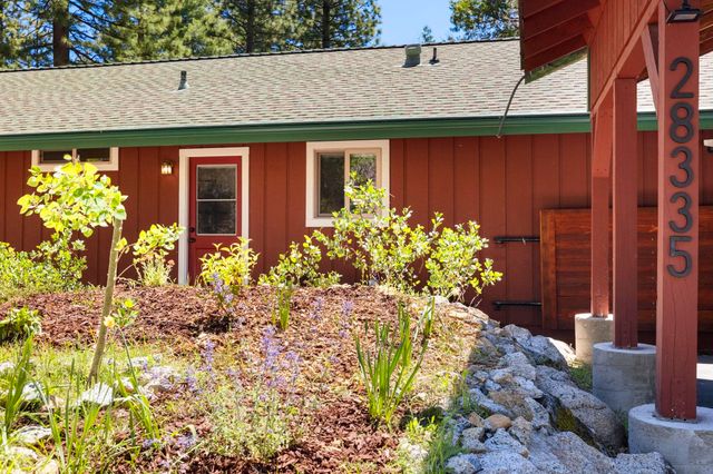 28335 Georges Dr, Strawberry, CA 95375