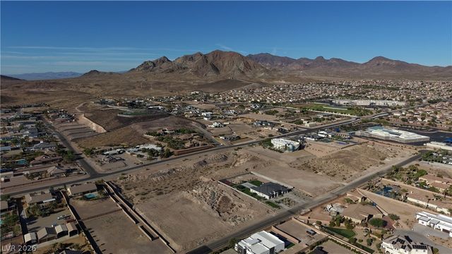 328 East Paradise Hills Drive, Henderson, NV 89002