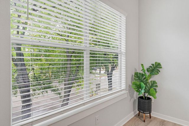 2106 Cullen Ave 206, Austin, TX 78757