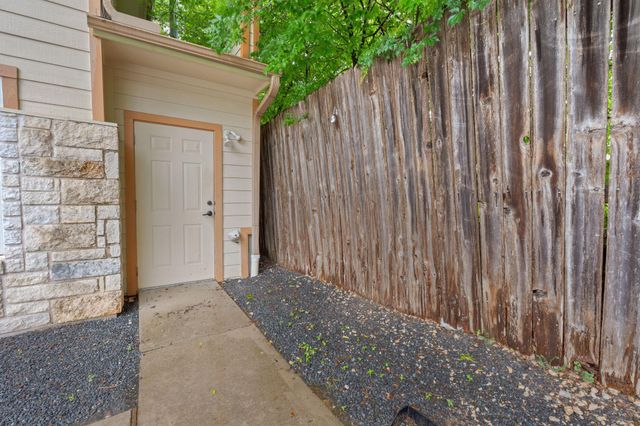2106 Cullen Ave 206, Austin, TX 78757