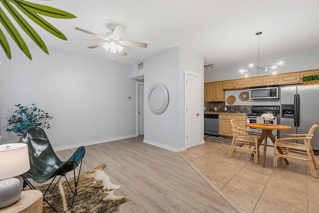 2106 Cullen Ave 206, Austin, TX 78757