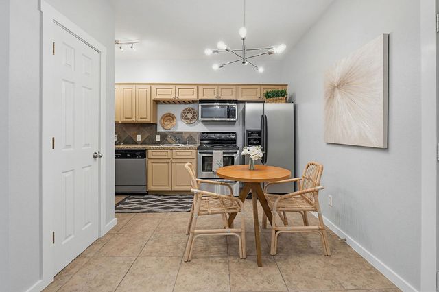 2106 Cullen Ave 206, Austin, TX 78757