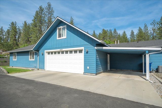 8417 E Upriver Dr, Spokane, WA 99212