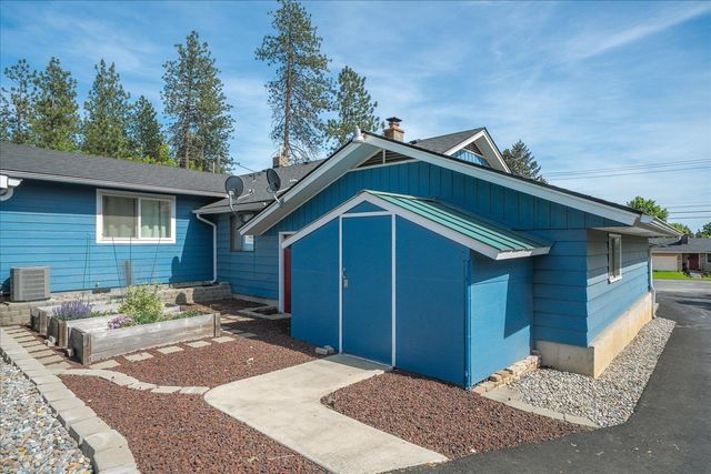 8417 E Upriver Dr, Spokane, WA 99212