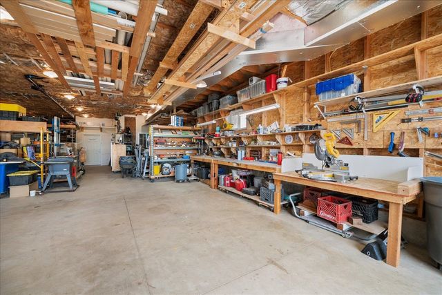 8417 E Upriver Dr, Spokane, WA 99212