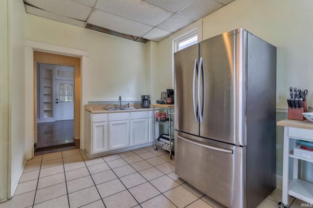 1201 E Iowa Street, Evansville, IN 47711
