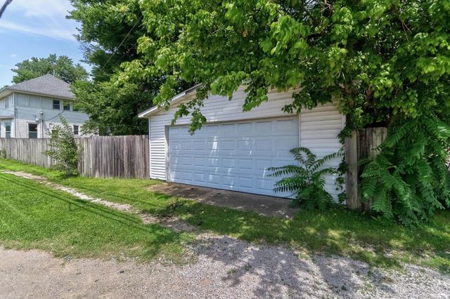 1201 E Iowa Street, Evansville, IN 47711