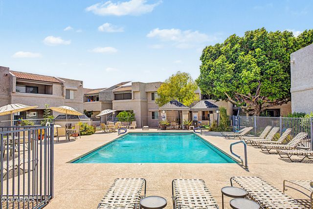 4444 E PARADISE VILLAGE Parkway N 204, Phoenix, AZ 85032