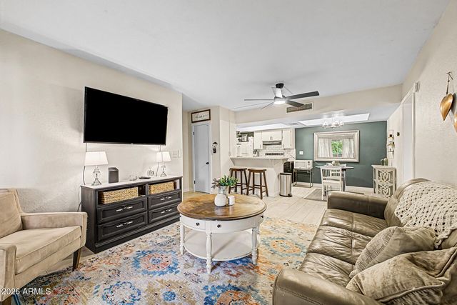 4444 E PARADISE VILLAGE Parkway N 204, Phoenix, AZ 85032